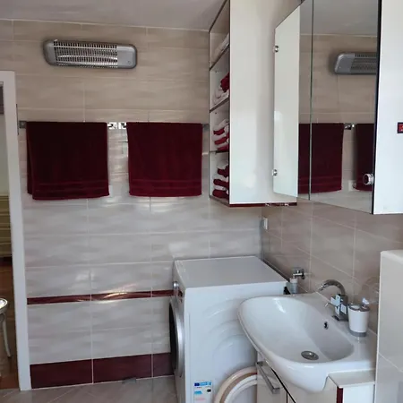 Apartman In Centre Of *