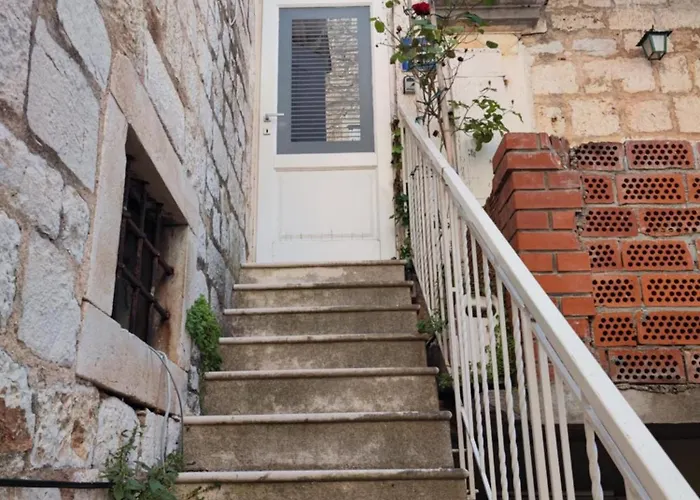 In Centre Of * Milna (Brac)